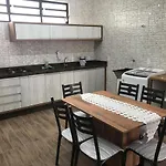 Casa - Próximo a UFSC e CENTRO - 5 KM